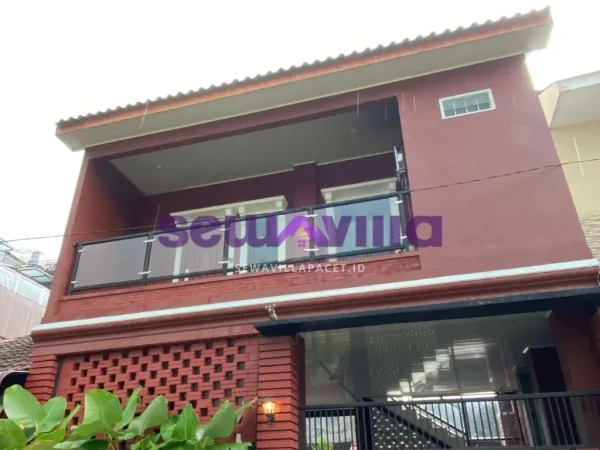 Desain etnik jawa berbata merah ciri khas dari villa p38 pacet